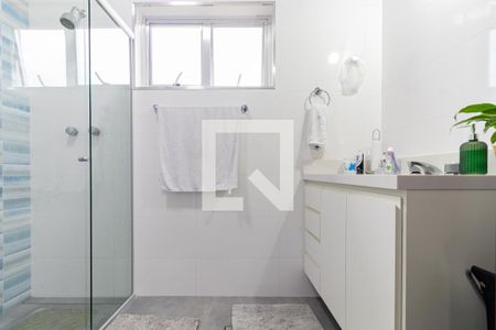 Casa à venda com 280m², 4 quartos e 5 vagasBanheiro da Suíte 2