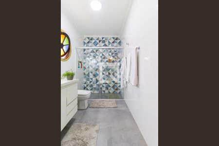 Casa à venda com 280m², 4 quartos e 5 vagasBanheiro da Suíte 1