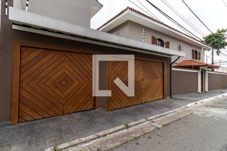Casa à venda com 280m², 4 quartos e 5 vagasFachada 