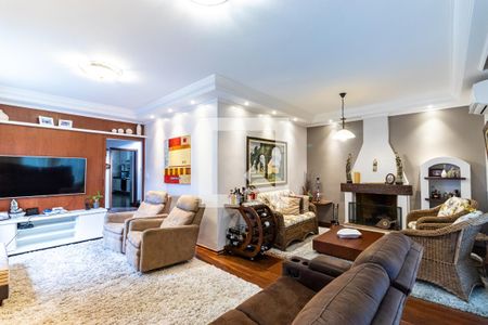 Casa à venda com 280m², 4 quartos e 5 vagasSala