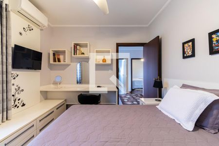 Casa à venda com 280m², 4 quartos e 5 vagasSuíte 3