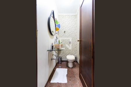 Casa à venda com 280m², 4 quartos e 5 vagasLavabo