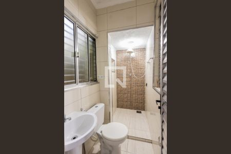 Banheiro Social de casa para alugar com 1 quarto, 50m² em Vila Carrao, São Paulo