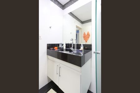 Casa à venda com 280m², 3 quartos e 4 vagasBanheiro da Suíte 3