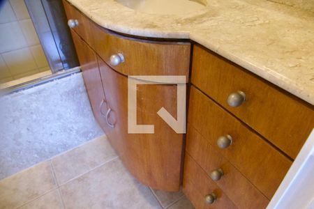 Apartamento para alugar com 95m², 3 quartos e 1 vaga Apartamento para alugar com 95m², 3 quartos e 1 vagaBanheiro social
