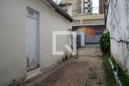 Casa à venda com 350m², 2 quartos e 4 vagasQuintal casa 2