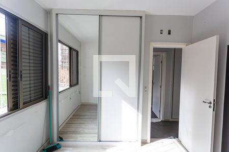 Apartamento para alugar com 76m², 2 quartos e 2 vagas Apartamento para alugar com 76m², 2 quartos e 2 vagasArmário do Quarto 2