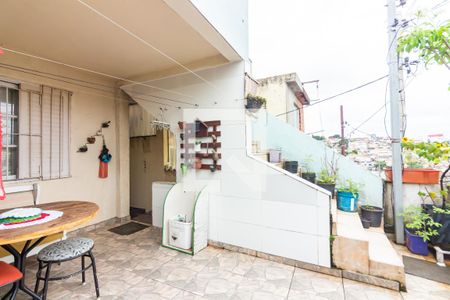 Casa à venda com 125m², 3 quartos e 2 vagas Casa à venda com 125m², 3 quartos e 2 vagasSacada