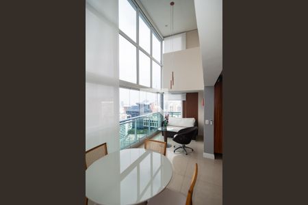 Varanda de apartamento à venda com 3 quartos, 100m² em Cerqueira César, São Paulo