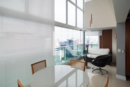 Varanda de apartamento à venda com 3 quartos, 100m² em Cerqueira César, São Paulo