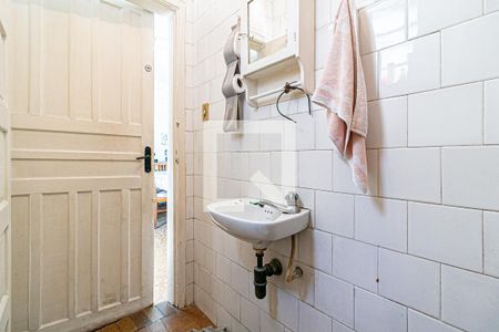 Casa à venda com 199m², 4 quartos e 4 vagasEdícola - Banheiro