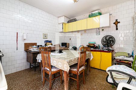 Casa à venda com 199m², 4 quartos e 4 vagasEdícola