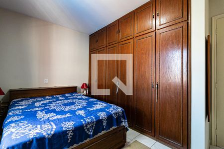 Casa à venda com 199m², 4 quartos e 4 vagasSuite
