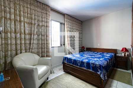 Casa à venda com 199m², 4 quartos e 4 vagasSuite