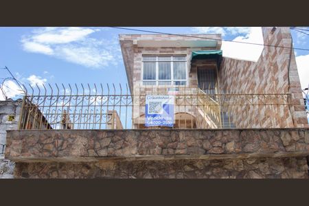 Casa à venda com 195m², 5 quartos e 1 vagaPlaca