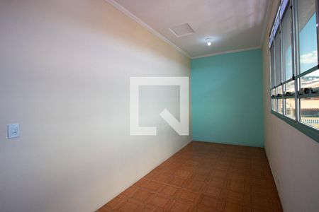 Casa à venda com 195m², 5 quartos e 1 vagaQuarto
