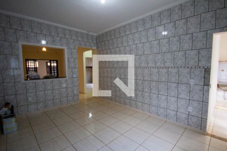 Casa para alugar com 160m², 3 quartos e 3 vagas Casa para alugar com 160m², 3 quartos e 3 vagasCozinha