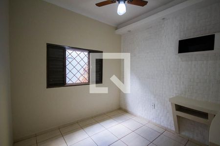 Casa para alugar com 160m², 3 quartos e 3 vagas Casa para alugar com 160m², 3 quartos e 3 vagasQuarto 2