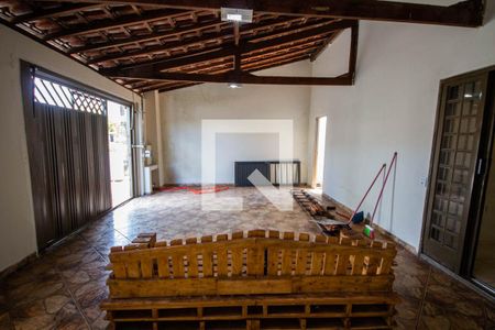 Casa para alugar com 160m², 3 quartos e 3 vagas Casa para alugar com 160m², 3 quartos e 3 vagasGaragem