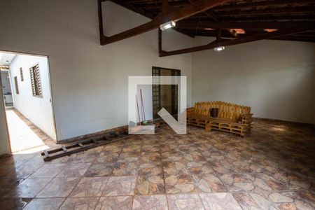 Casa para alugar com 160m², 3 quartos e 3 vagas Casa para alugar com 160m², 3 quartos e 3 vagasGaragem