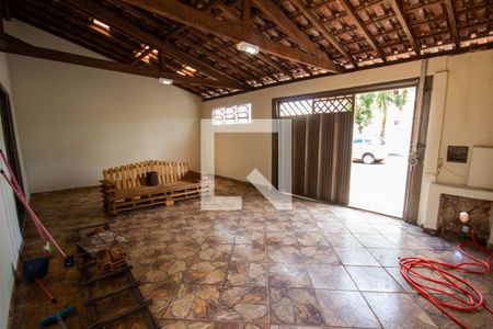 Casa para alugar com 160m², 3 quartos e 3 vagas Casa para alugar com 160m², 3 quartos e 3 vagasGaragem