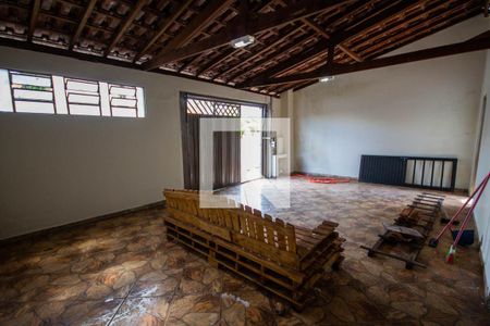 Casa para alugar com 160m², 3 quartos e 3 vagas Casa para alugar com 160m², 3 quartos e 3 vagasGaragem