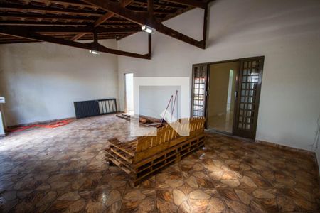 Casa para alugar com 160m², 3 quartos e 3 vagas Casa para alugar com 160m², 3 quartos e 3 vagasGaragem