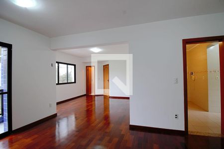 Sala  de apartamento para alugar com 3 quartos, 120m² em Vila Suzana, São Paulo