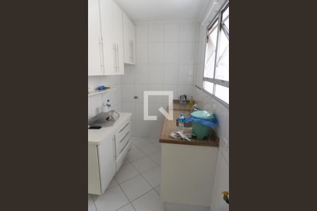 Cozinha de apartamento para alugar com 1 quarto, 40m² em Bela Vista, São Paulo