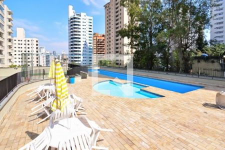 Casa à venda com 110m², 3 quartos e 3 vagasÁrea comum - Piscina