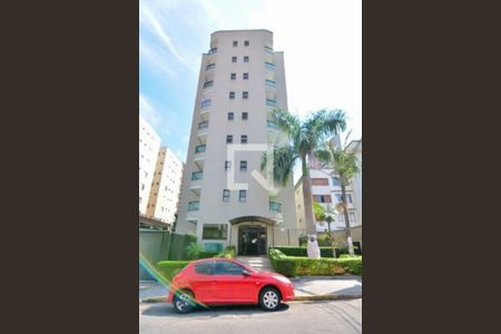 Casa à venda com 110m², 3 quartos e 3 vagasFachada