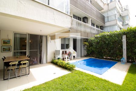 Apartamento à venda com 134m², 2 quartos e 1 vagaÁrea externa - Piscina