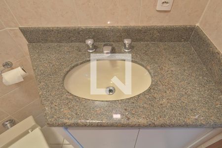 Apartamento para alugar com 102m², 3 quartos e 2 vagasBanheiro Social