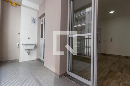 Varanda de apartamento para alugar com 2 quartos, 56m² em Alphaville Empresarial, Barueri
