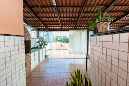 Apartamento à venda com 210m², 4 quartos e 2 vagasCobertura