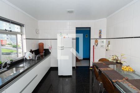 Apartamento à venda com 210m², 4 quartos e 2 vagasCozinha