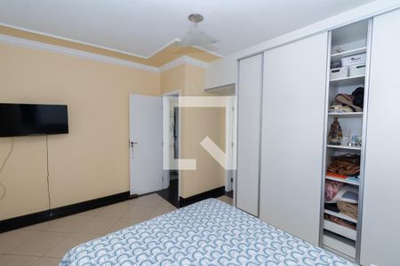 Apartamento à venda com 210m², 4 quartos e 2 vagasSuite