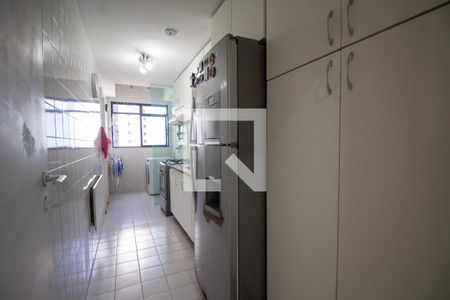 Apartamento à venda com 92m², 2 quartos e 2 vagasCozinha e Área de Serviço