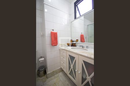 Apartamento à venda com 92m², 2 quartos e 2 vagasBanheiro da Suíte