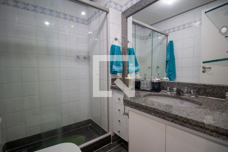 Apartamento à venda com 92m², 2 quartos e 2 vagasBanheiro Social