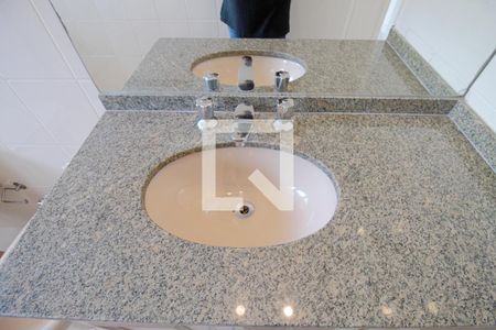 Apartamento para alugar com 124m², 3 quartos e 3 vagas Apartamento para alugar com 124m², 3 quartos e 3 vagasBanheiro Social