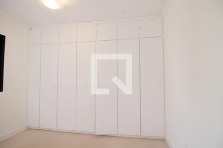 Apartamento para alugar com 124m², 3 quartos e 3 vagas Apartamento para alugar com 124m², 3 quartos e 3 vagasQuarto 2