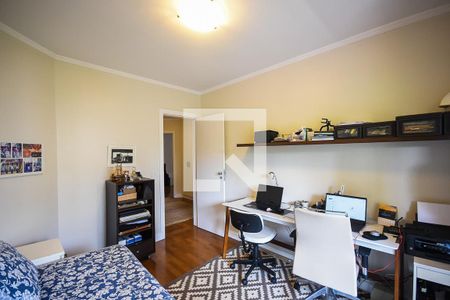 Quarto de apartamento à venda com 4 quartos, 195m² em Vila Suzana, São Paulo