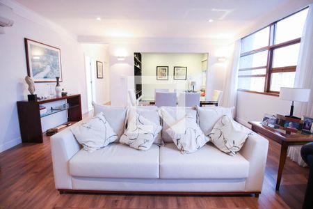 Apartamento à venda com 161m², 2 quartos e 1 vagaSala