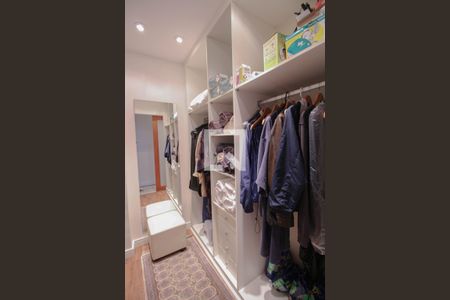 Apartamento à venda com 161m², 2 quartos e 1 vagaCloset 1 da suíte