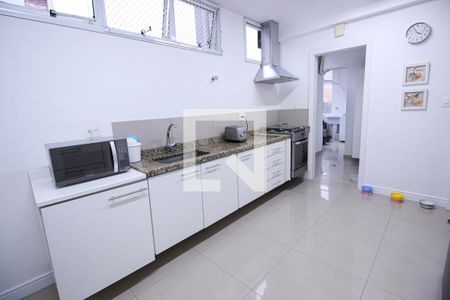 Apartamento à venda com 161m², 2 quartos e 1 vagaCozinha