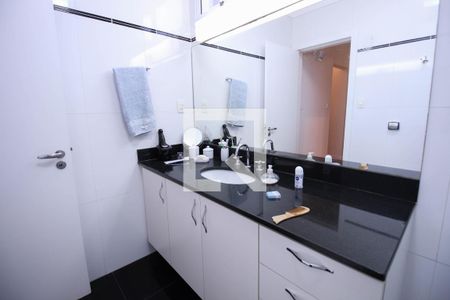 Apartamento à venda com 161m², 2 quartos e 1 vagaBanheiro da Suíte