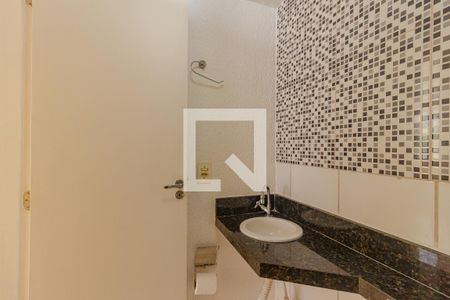 Apartamento para alugar com 50m², 2 quartos e 1 vagaDetalhe do Banheiro Social