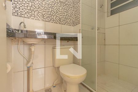 Apartamento para alugar com 50m², 2 quartos e 1 vagaDetalhe do Banheiro Social
