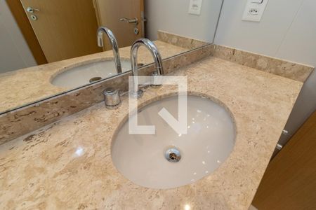 Apartamento para alugar com 66m², 2 quartos e 1 vaga Apartamento para alugar com 66m², 2 quartos e 1 vagaBanheiro da Suíte 2